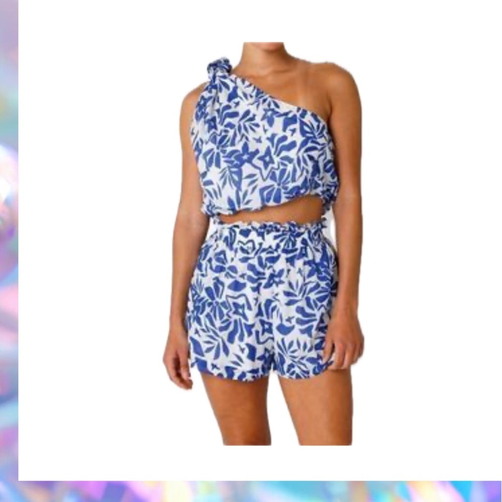Olivaceous One and White Floral One-Shoulder Set Blue White Size M NWT